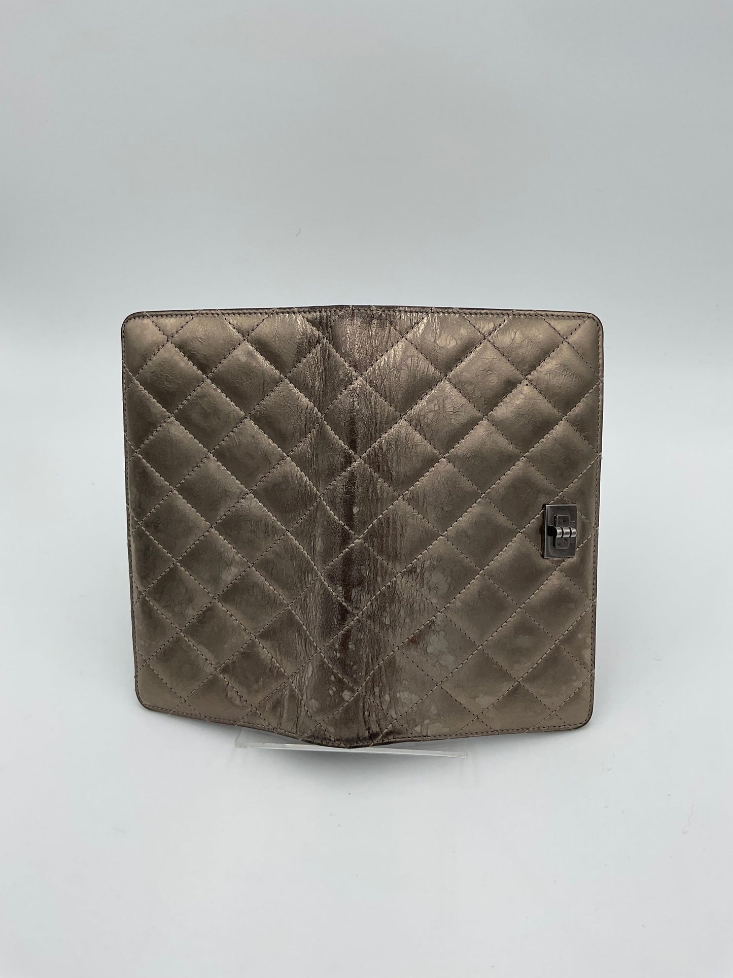 CHANEL Matèlassè Platinum Wallet