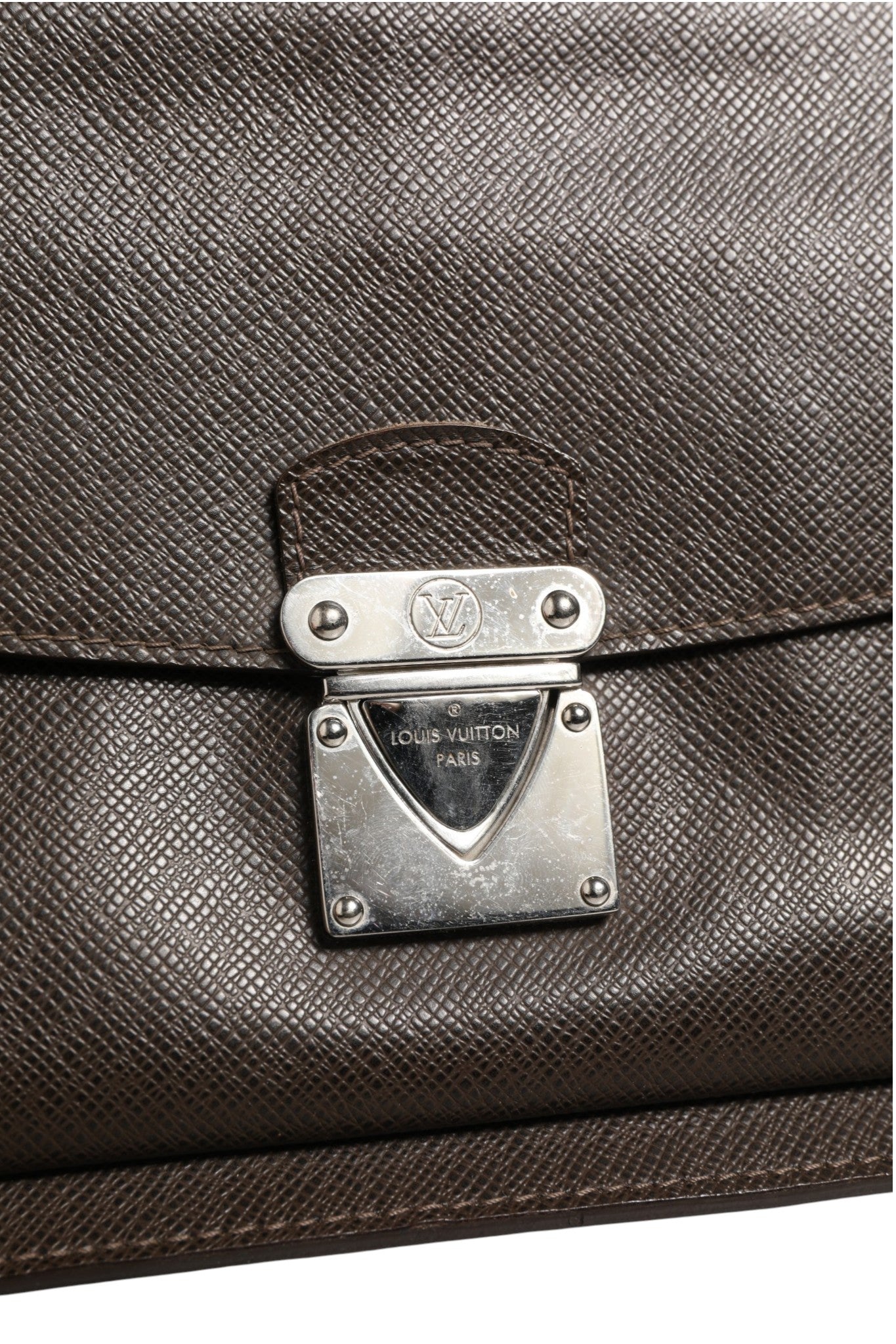Belaia Clutch Taiga Leather