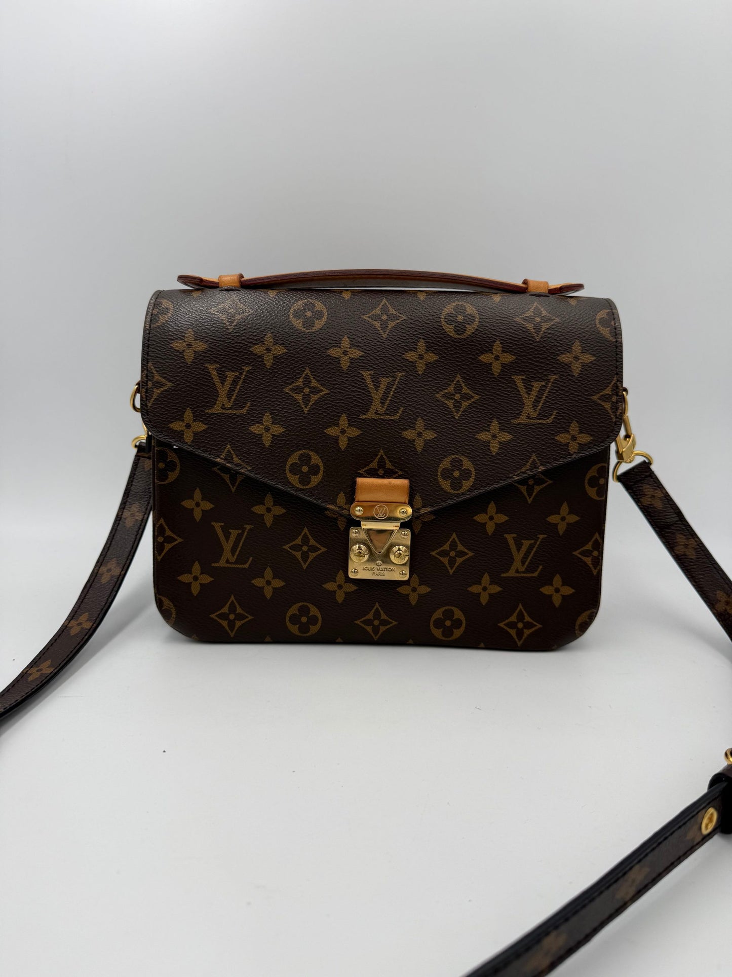 LOUIS VUITTON METIS Monogram with Shoulder Strap