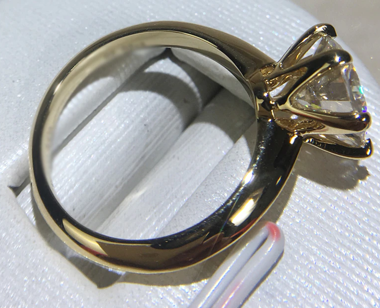 Luxury Solitaire Diamond Ring