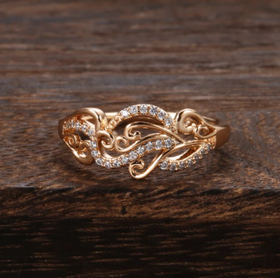 585 Rose Gold Plated Ring and Stud Earrings Set