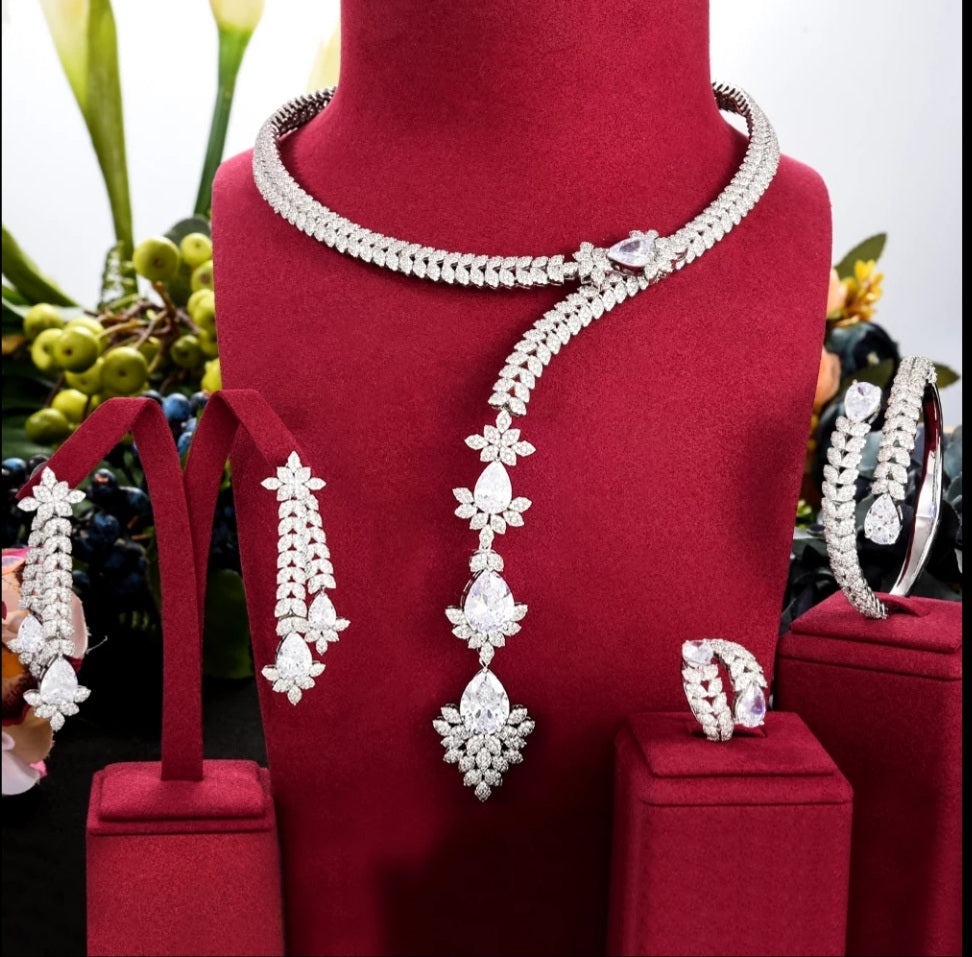 Suytable Luxury 4pc Lab Grown Jewelry Set