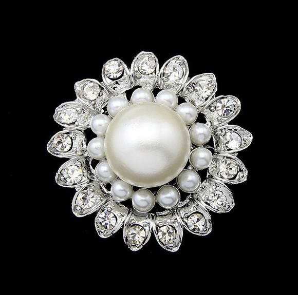Beautiful Pearl Brooch Pin
