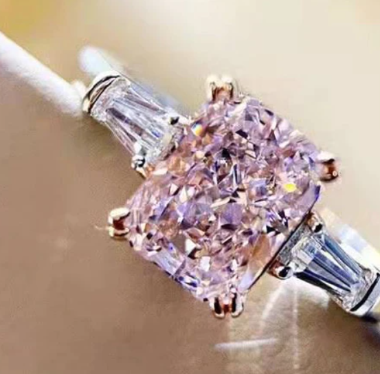 Pink 2 Carats High Carbon Diamond Ring